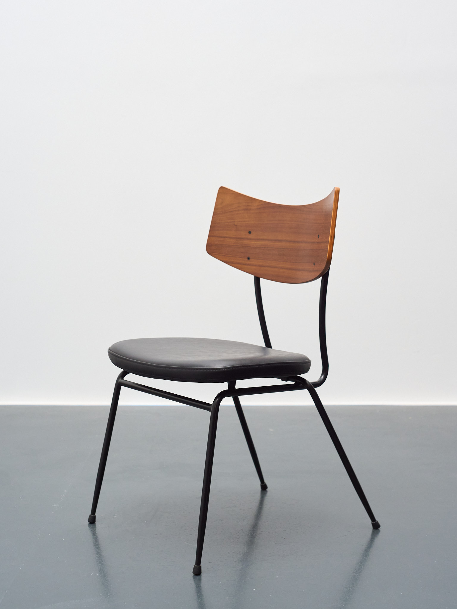 Studio prop 9